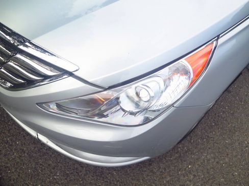 Used 2011 Hyundai Sonata SE FWD image 29