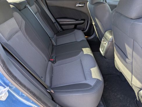 Used 2020 Dodge Charger SXT image 13