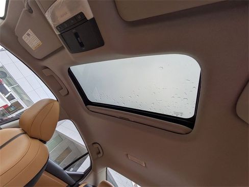 New 2025 Nissan Sentra SV w/ SV Premium Package image 16