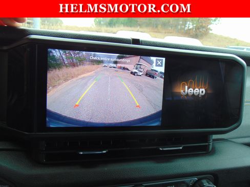 Certified 2024 Jeep Wrangler Sport S image 33