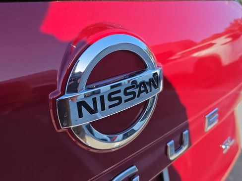 Used 2021 Nissan Rogue SL FWD image 32
