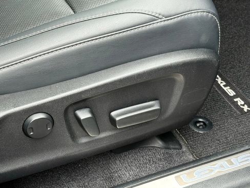 Used 2021 Lexus RX 350L FWD w/ Premium Package image 35