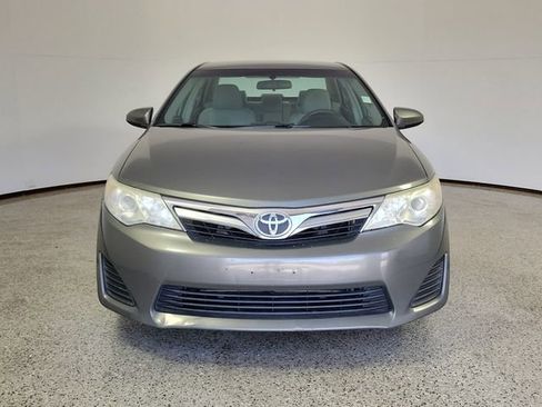 Used 2014 Toyota Camry LE image 3