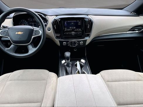 Used 2023 Chevrolet Traverse LS FWD image 16