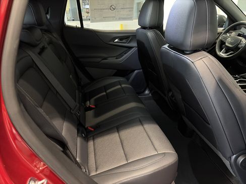 New 2026 Chevrolet Equinox LT w/ Convenience Package II image 11