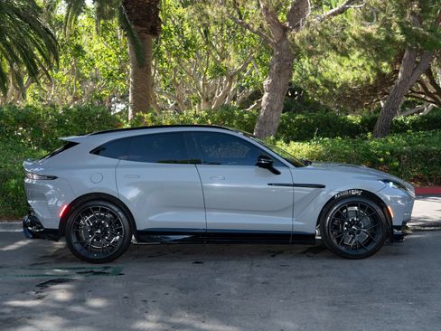 Used 2025 Aston Martin DBX 707 AWD/4WD image 25