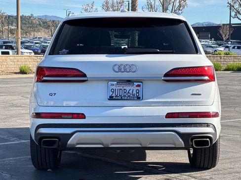 Used 2025 Audi Q7 3.0T Premium w/ Convenience Package AWD/4WD image 5