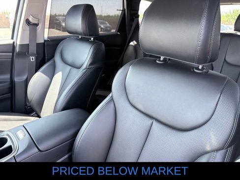 Used 2023 Hyundai Santa Fe SEL Premium AWD/4WD image 12