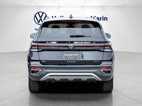 New 2026 Volkswagen Taos SEL image 4