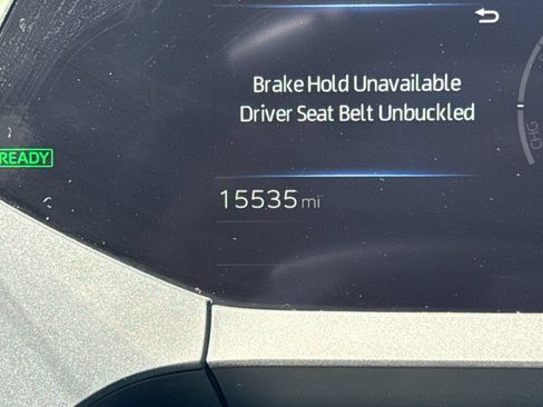 Used 2024 Toyota Prius XLE FWD image 19