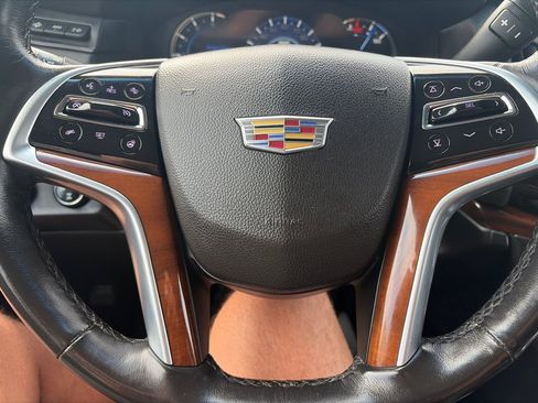 Used 2018 Cadillac Escalade Luxury AWD/4WD image 20