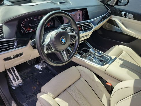 Used 2021 BMW X7 M50i AWD/4WD image 26