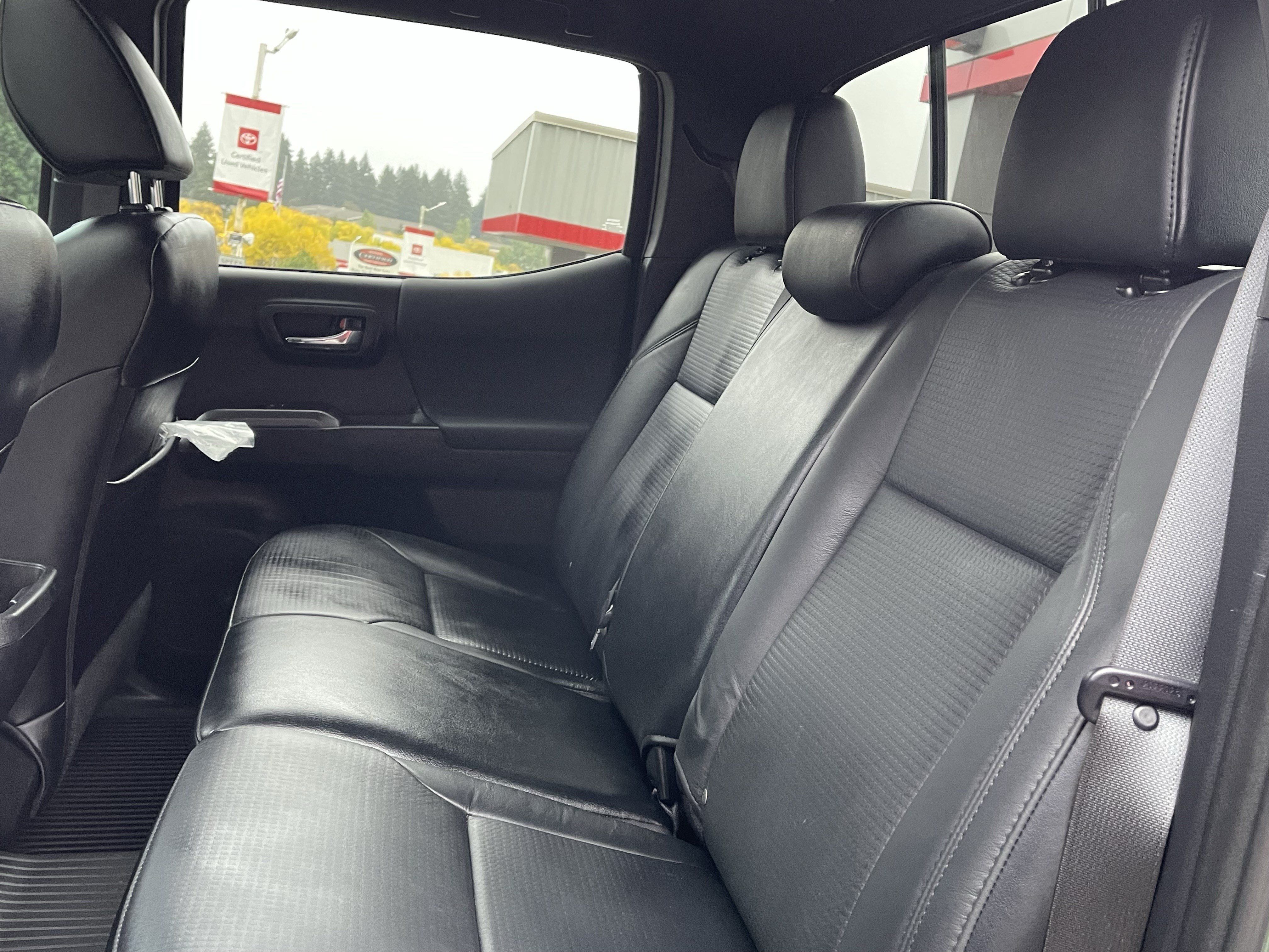 Certified 2021 Toyota Tacoma TRD Off-Road w/ TRD Premium Off Road Package AWD/4WD image 15