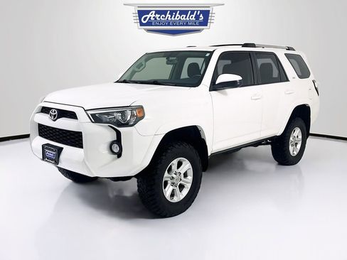 Used 2019 Toyota 4Runner SR5 image 3
