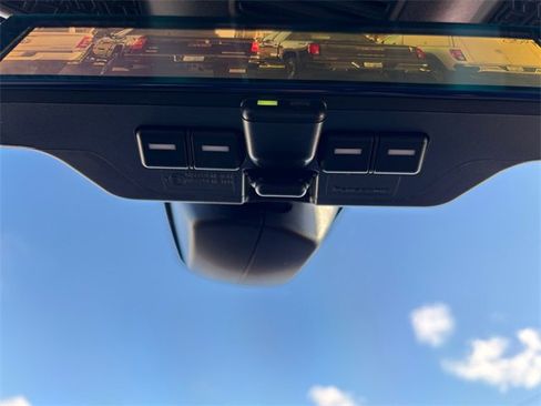 Used 2023 Nissan Ariya FWD image 33