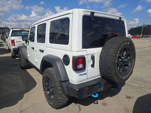 Used 2023 Jeep Wrangler Unlimited w/ Sun & Screen Package image 4