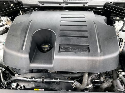 Used 2020 Land Rover Defender 110 HSE image 36