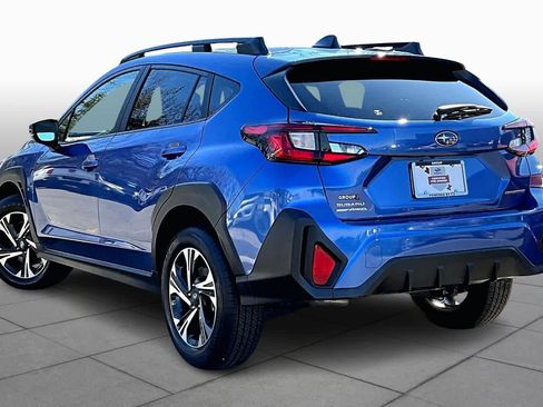 Used 2025 Subaru Crosstrek 2.0i Premium image 12