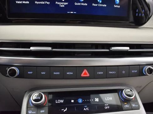 Used 2023 Hyundai Palisade Calligraphy FWD image 34