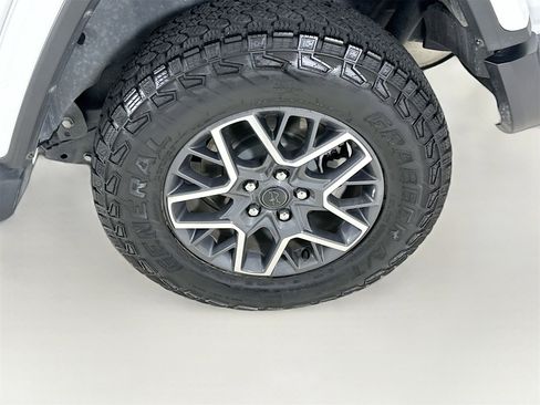 Used 2024 Jeep Wrangler Sahara w/ Safety Group image 30