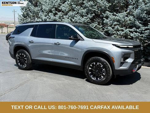 Used 2025 Chevrolet Traverse Z71 AWD/4WD image 11