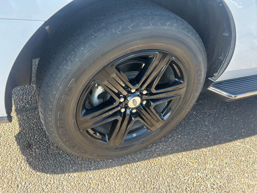 Certified 2021 Ford Expedition XLT RWD image 9