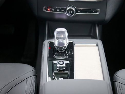 Used 2025 Volvo XC90 B6 Core w/ Protection Package image 29