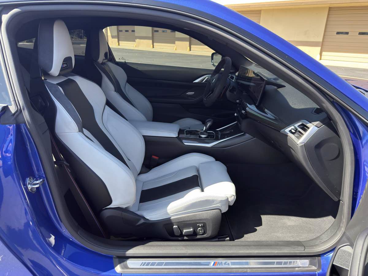 Used 2026 BMW M4 xDrive Competition w/ Executive Package AWD/4WD image 18