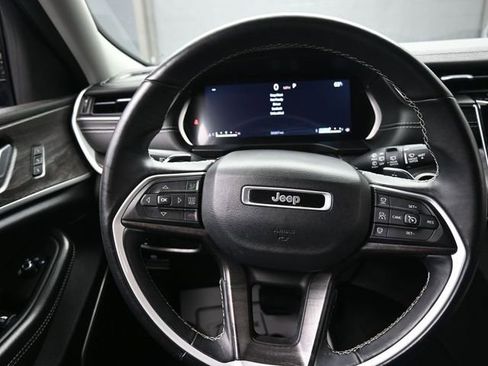 Used 2021 Jeep Grand Cherokee L Limited image 8