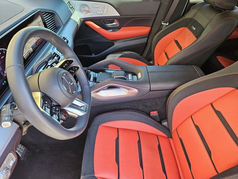 Certified 2025 Mercedes-Benz GLE 53 AMG 4MATIC image 13