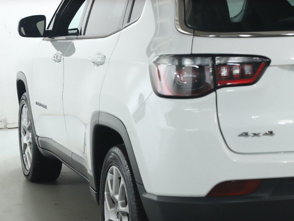 Used 2025 Jeep Compass Limited AWD/4WD image 41