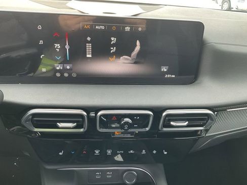 New 2026 Nissan Sentra SV w/ SV Convenience Package image 16