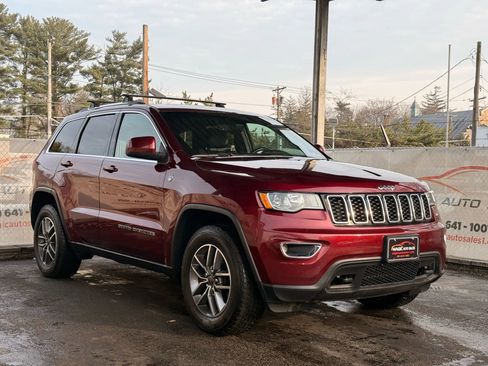 Used 2020 Jeep Grand Cherokee Laredo w/ Quick Order Package 2BN North image 6