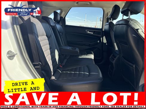 Used 2024 Ford Edge SEL image 18