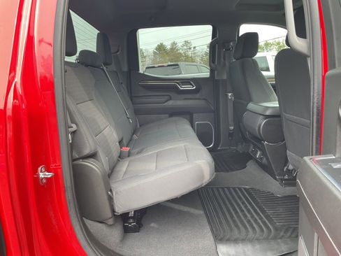 Used 2023 Chevrolet Silverado 1500 LT AWD/4WD image 32