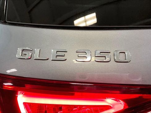 Used 2023 Mercedes-Benz GLE 350 4MATIC image 10