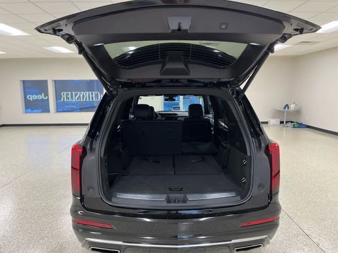 Used 2024 Cadillac XT6 Luxury w/ LPO, Floor Liner Package AWD/4WD image 9