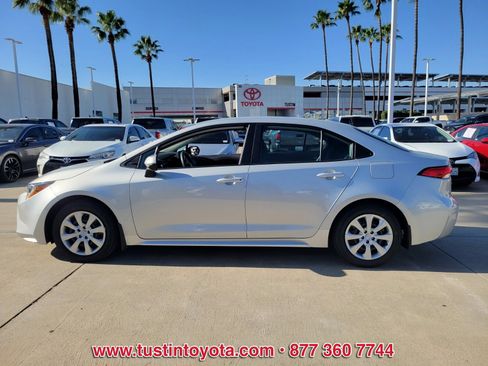 Certified 2022 Toyota Corolla LE image 6