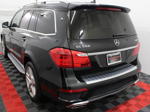 Used 2015 Mercedes-Benz GL 550 4MATIC image 5