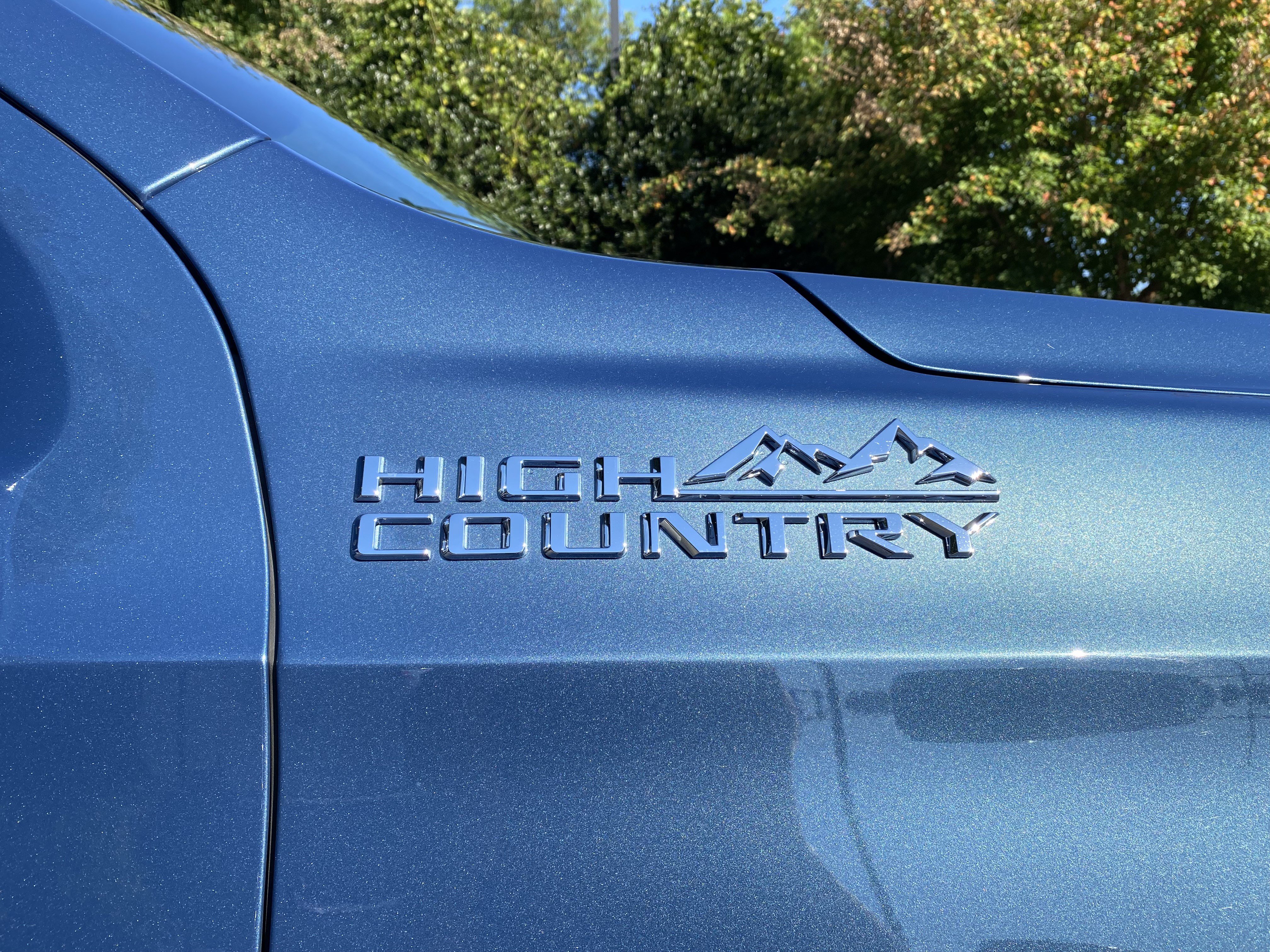 Used 2025 Chevrolet Tahoe High Country AWD/4WD image 44