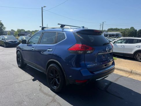 Used 2017 Nissan Rogue SV w/ SV Premium Package FWD image 5