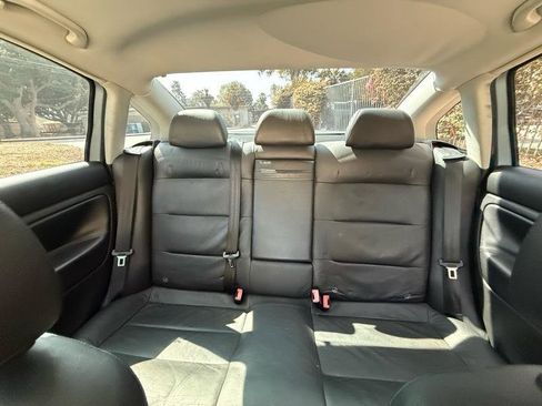 Used 2003 Volkswagen Passat GLX image 15