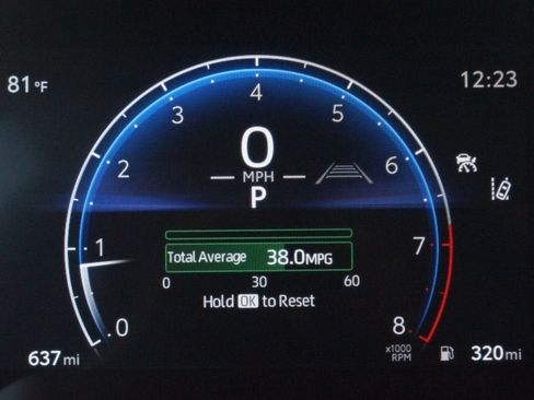 Used 2026 Toyota Corolla LE FWD image 4