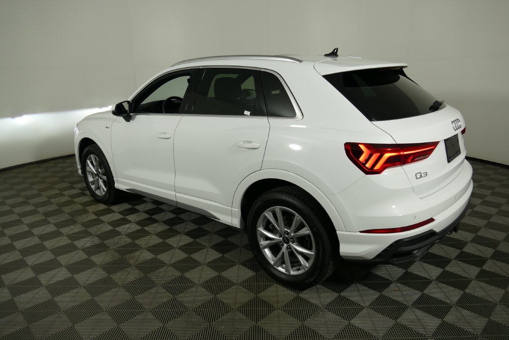 Used 2024 Audi Q3 2.0T Premium Plus AWD/4WD image 5