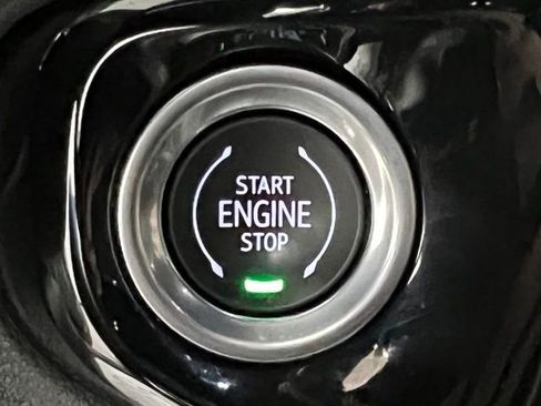 Used 2024 Chevrolet Silverado 2500 ZR2 w/ Technology Package AWD/4WD image 31