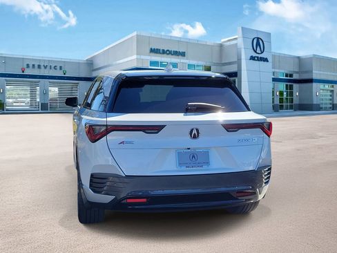 Used 2024 Acura ZDX A-Spec image 5