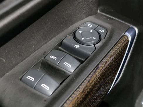 Used 2021 Chevrolet Silverado 1500 LT Trail Boss w/ Convenience Package II image 21