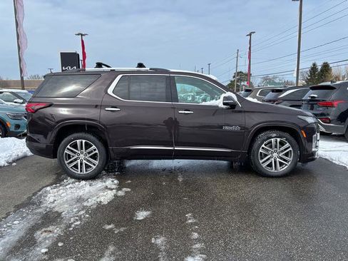 Used 2022 Chevrolet Traverse High Country image 8