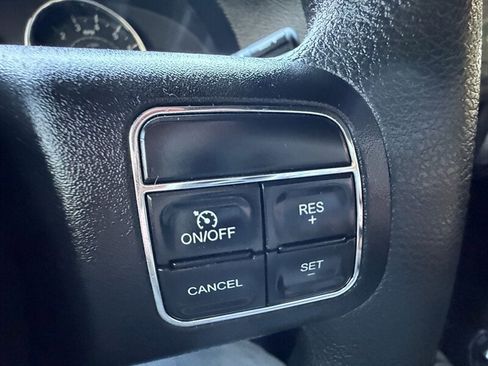 Used 2018 Jeep Wrangler Sport AWD/4WD image 19