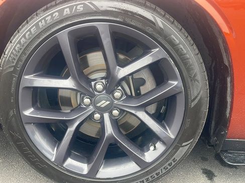 Used 2020 Dodge Challenger R/T w/ Blacktop Package image 9